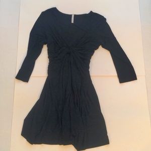 EUC Trac 3/4 Sundress Twist Front Sz M